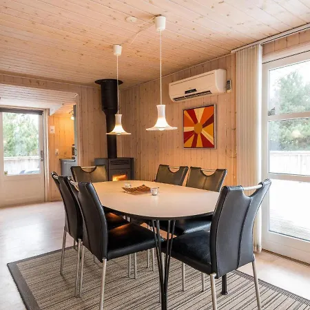 Holiday Lxi Feriehus